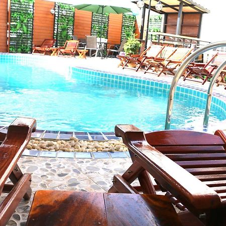 Mali Namphu Hotel Vientiane Buitenkant foto