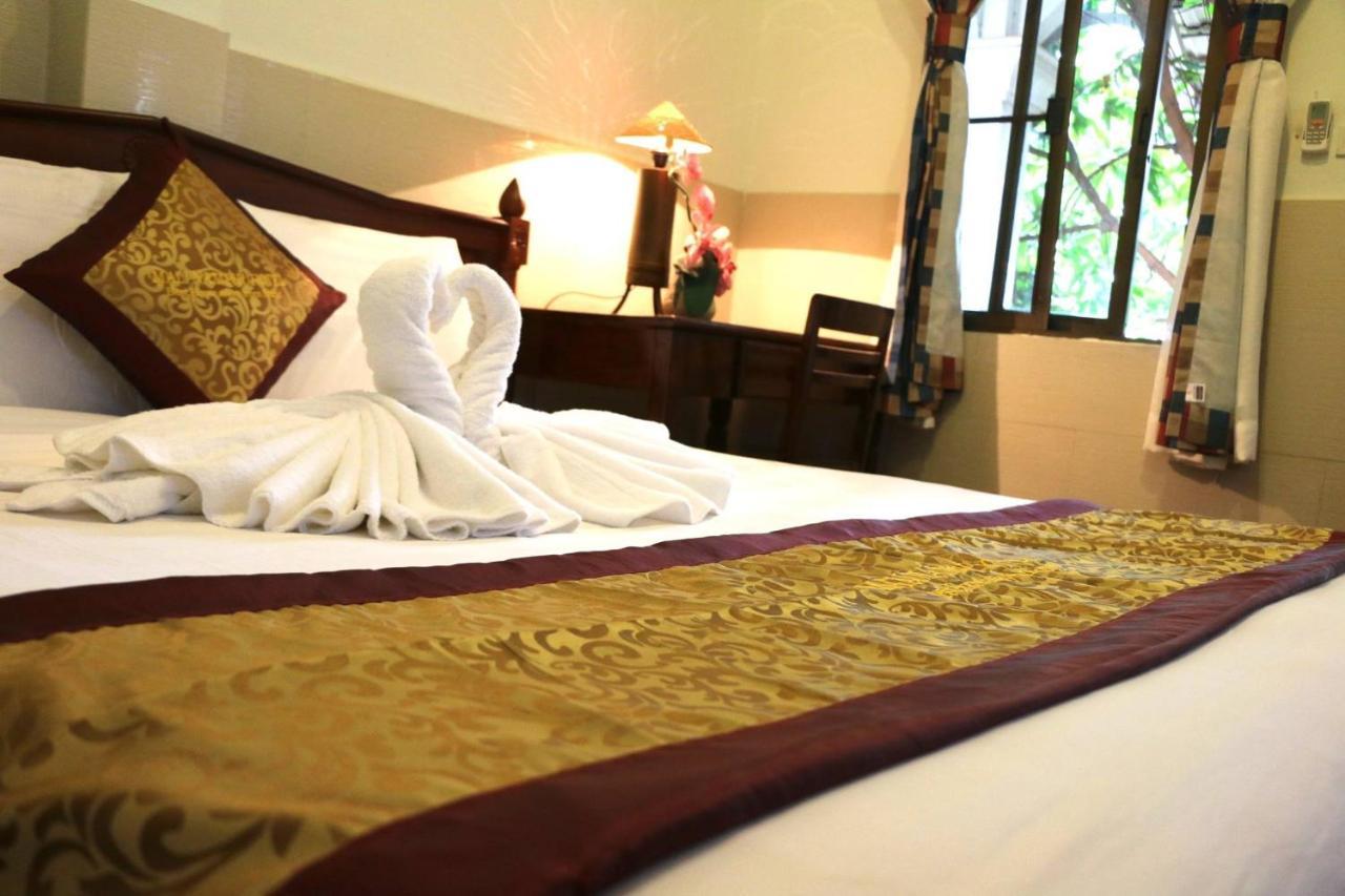 Mali Namphu Hotel Vientiane Buitenkant foto