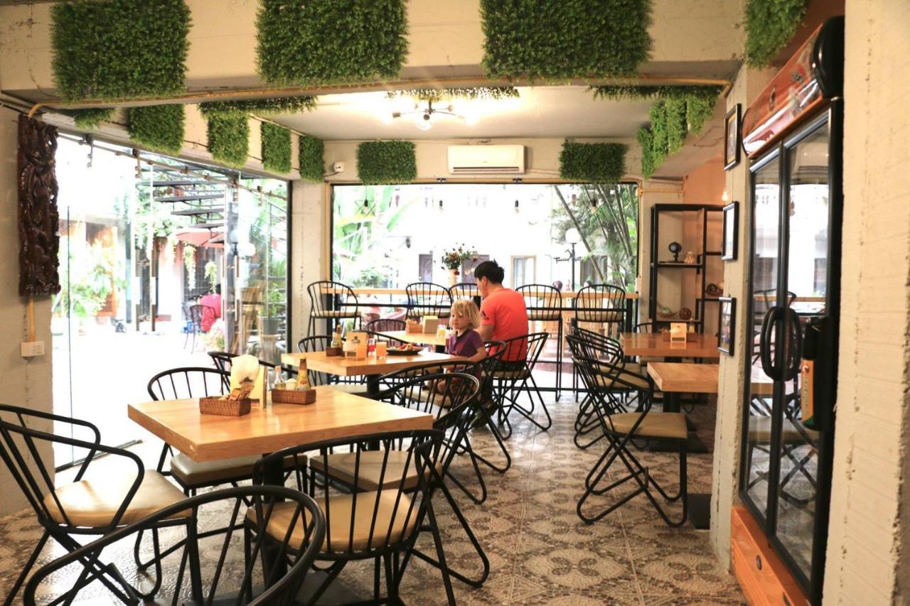 Mali Namphu Hotel Vientiane Buitenkant foto