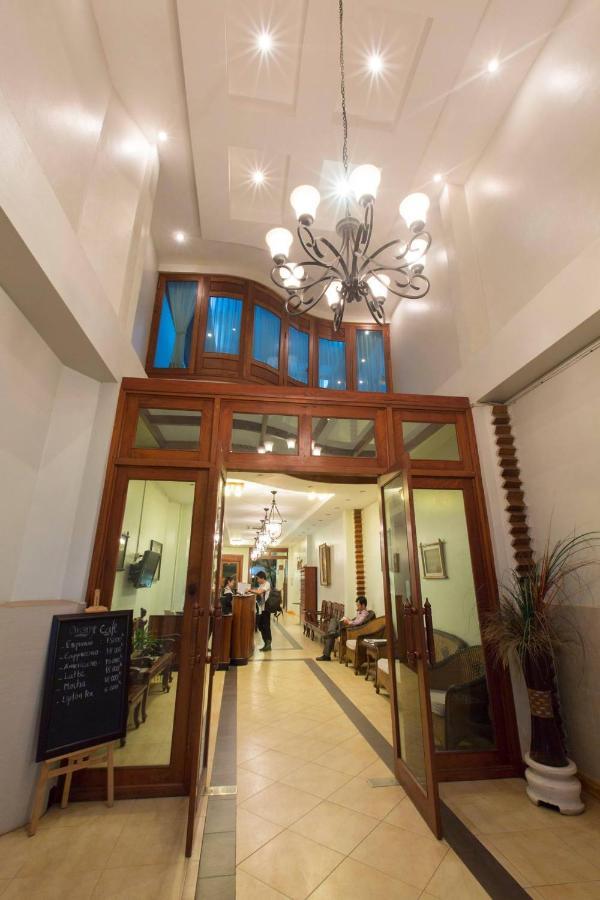 Mali Namphu Hotel Vientiane Buitenkant foto
