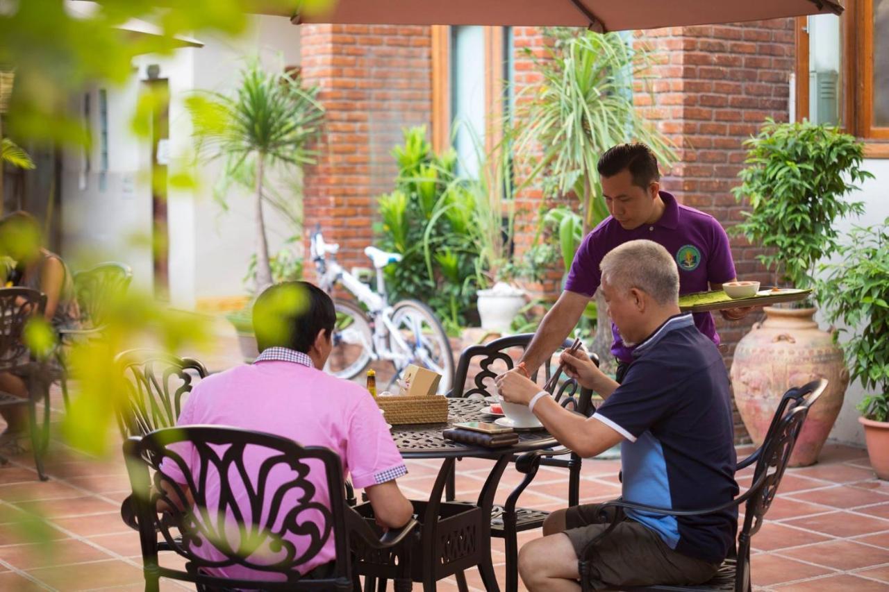 Mali Namphu Hotel Vientiane Buitenkant foto