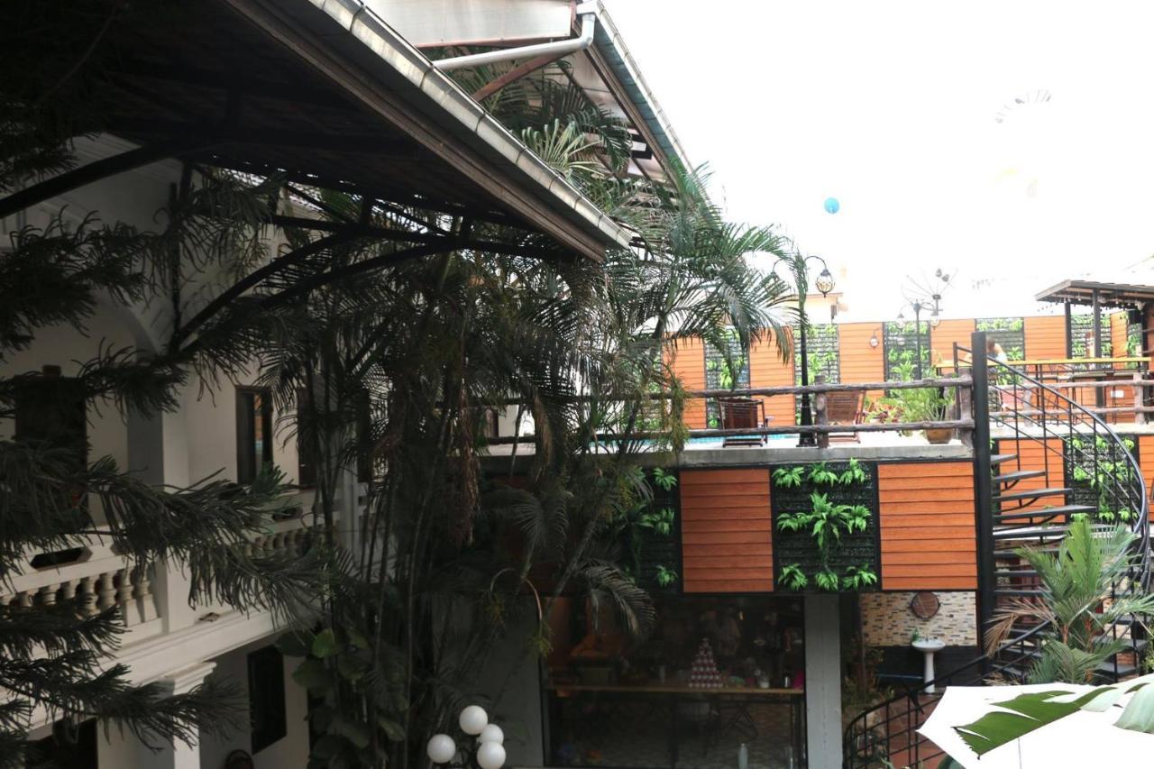 Mali Namphu Hotel Vientiane Buitenkant foto