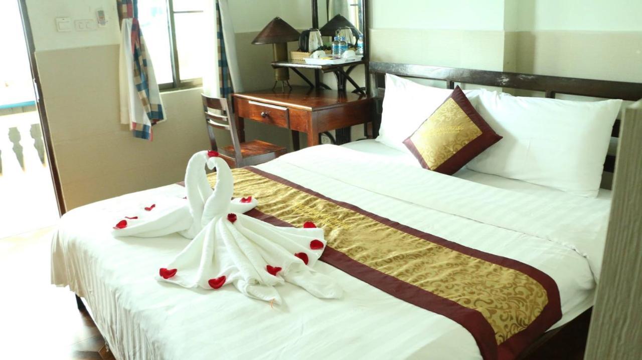 Mali Namphu Hotel Vientiane Buitenkant foto