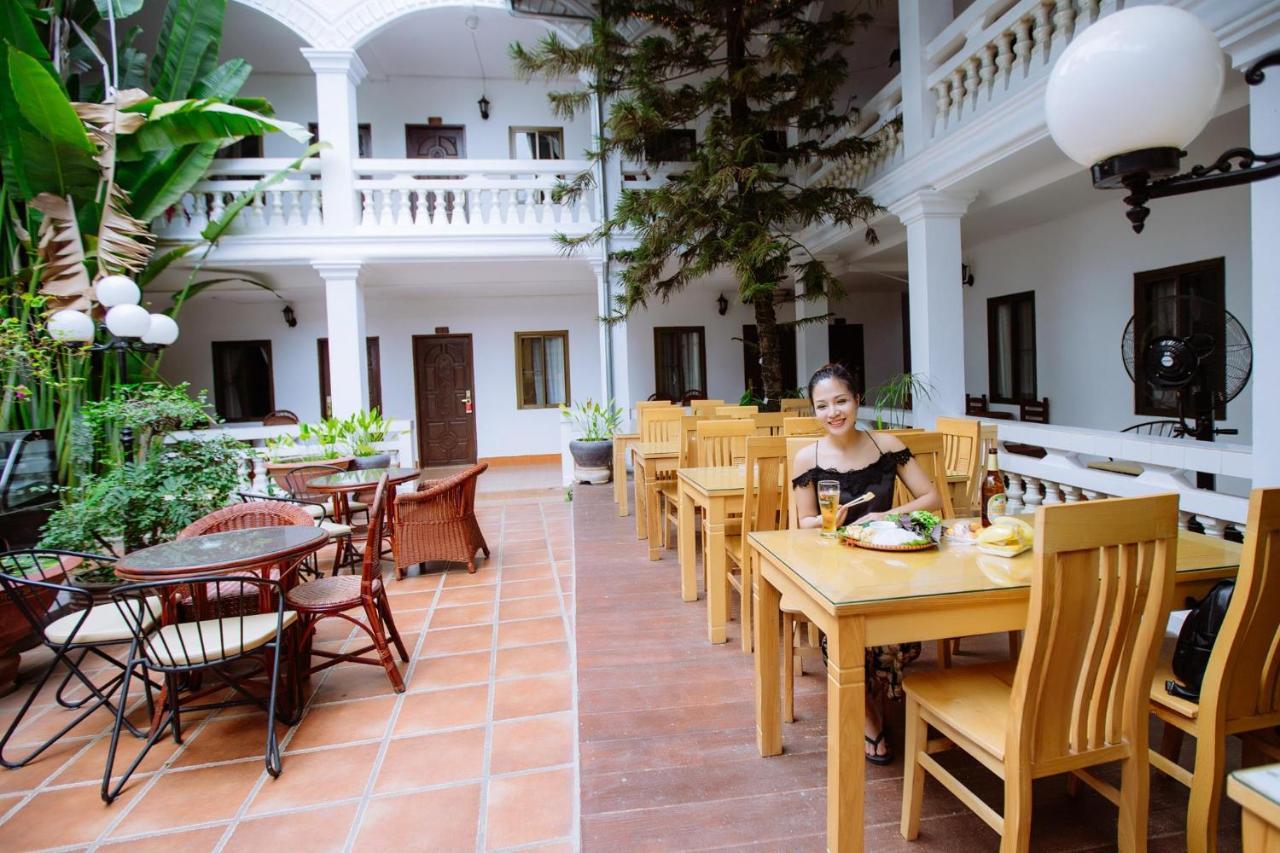 Mali Namphu Hotel Vientiane Buitenkant foto