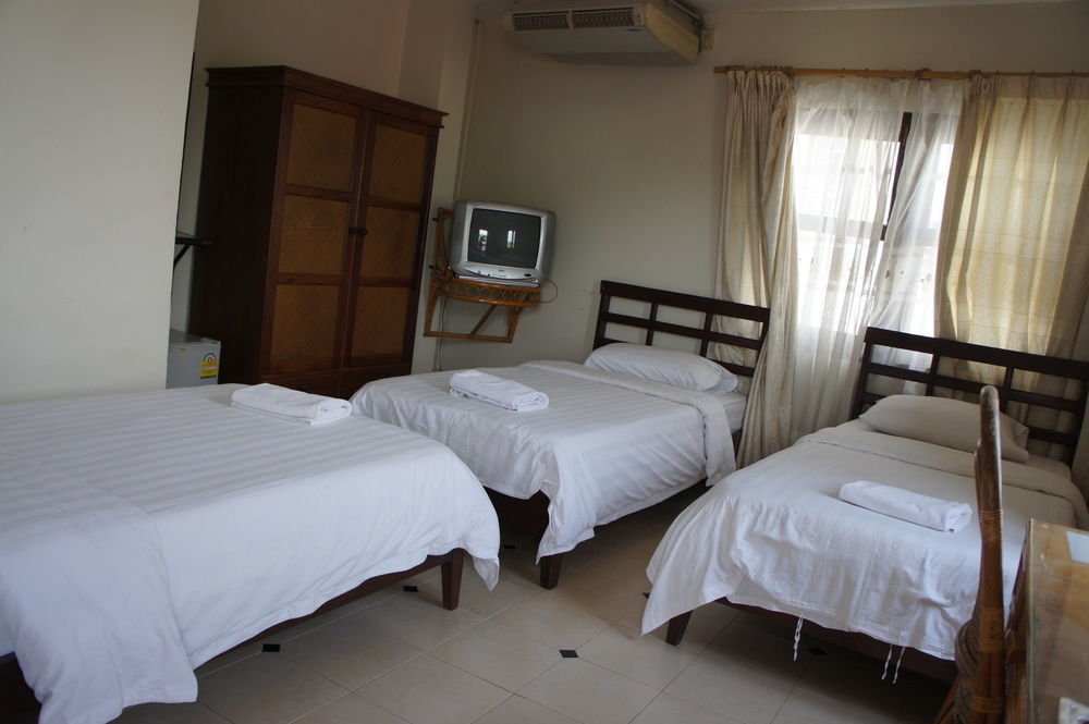 Mali Namphu Hotel Vientiane Buitenkant foto