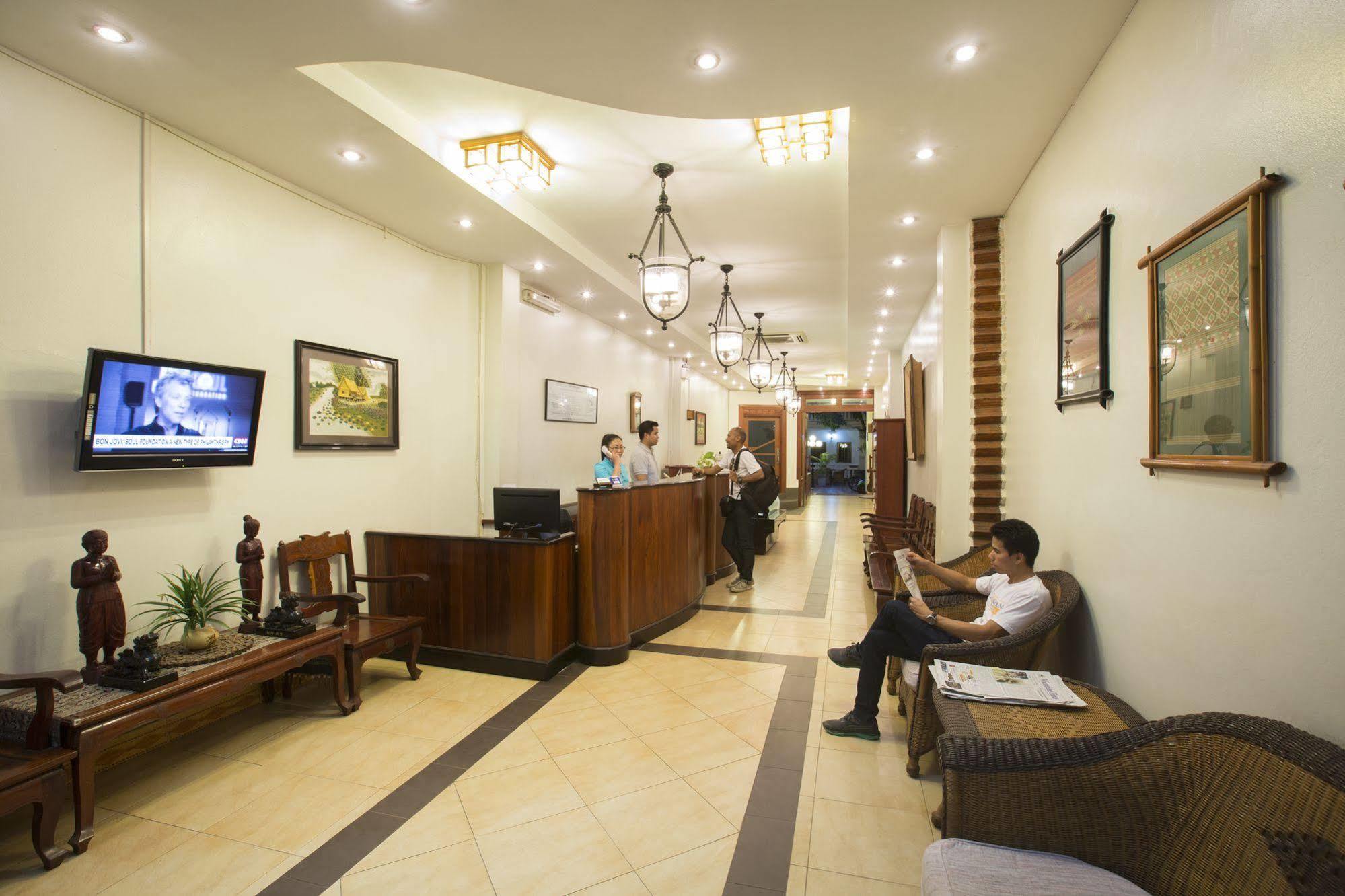 Mali Namphu Hotel Vientiane Buitenkant foto